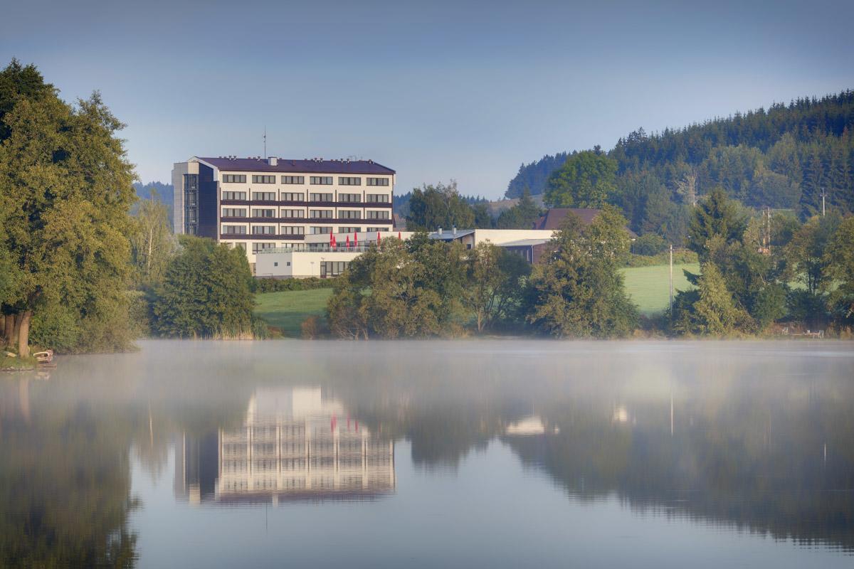 Hotel Skalsky Dvur Bystrice nad Pernstejnem Dış mekan fotoğraf